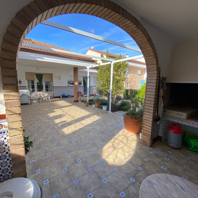 Townhouse in Sax (Ref: 23199)
