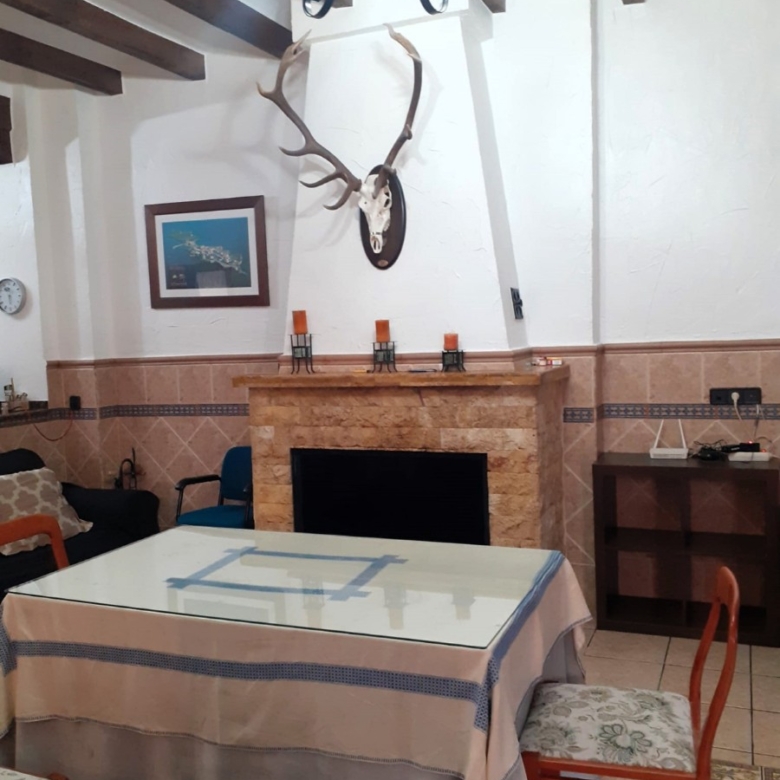 Townhouse in Sax (Ref: 3028 MTP3900)