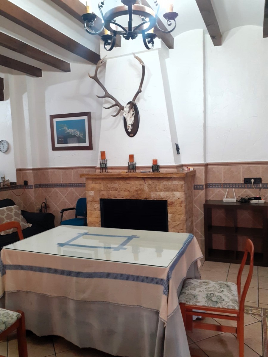 Townhouse in Sax (Ref: 3028 MTP3900)