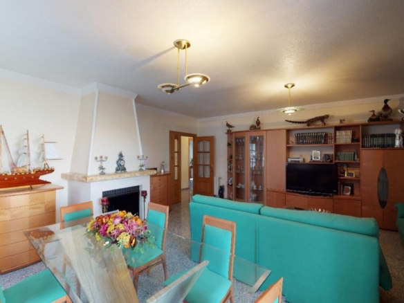 Townhouse in Sax (Ref: 3028 MTP3900)
