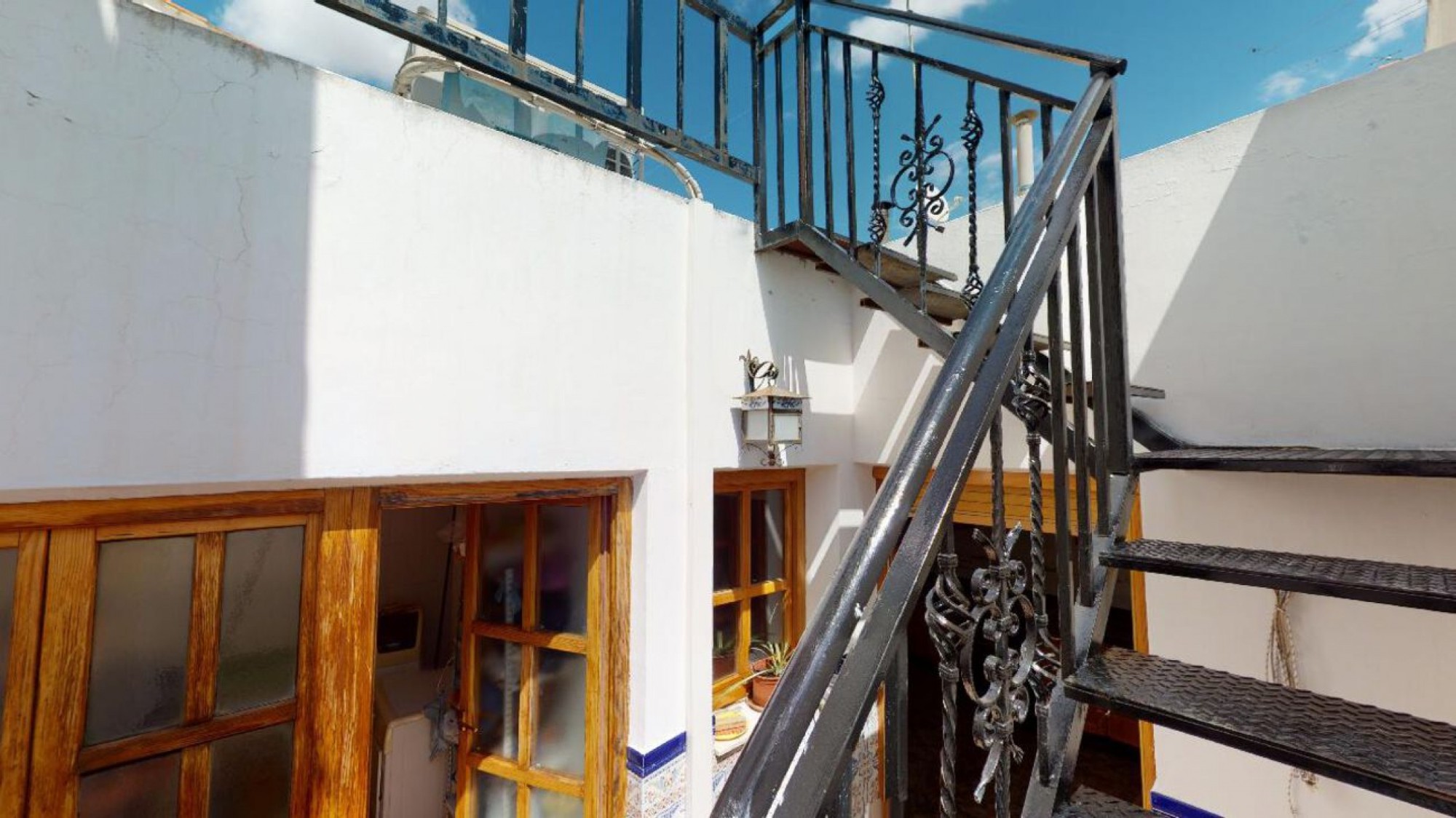 Townhouse in Sax (Ref: 3028 MTP3900)