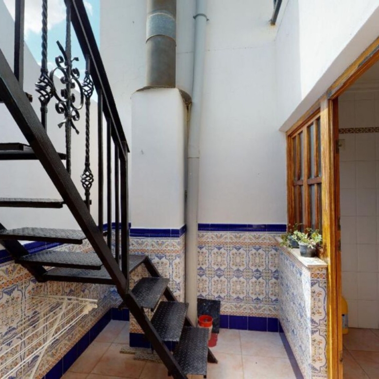 Townhouse in Sax (Ref: 3028 MTP3900)