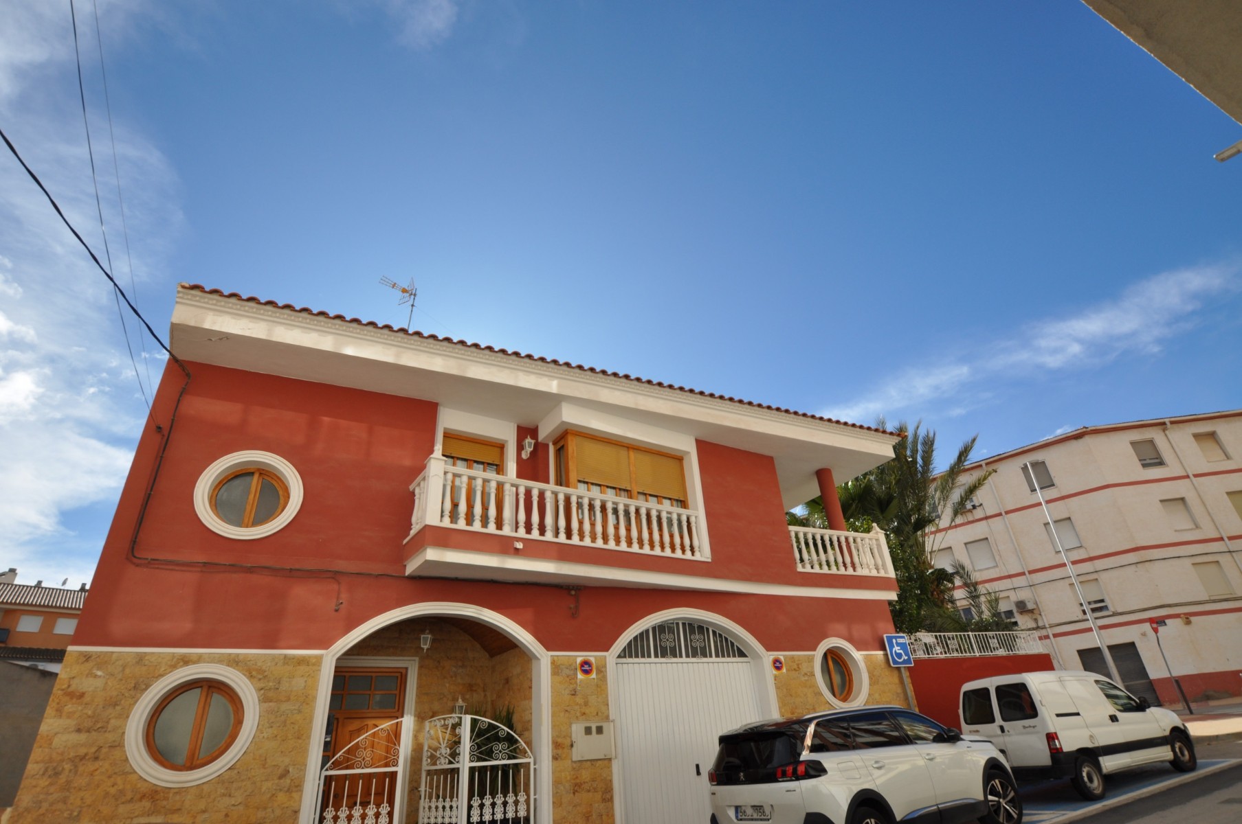 Townhouse in Sax (Ref: 3028 MTP3900)
