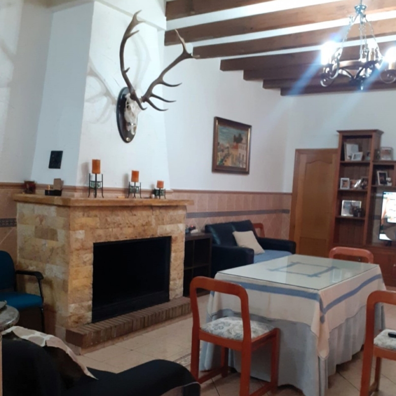 Townhouse in Sax (Ref: 3028 MTP3900)