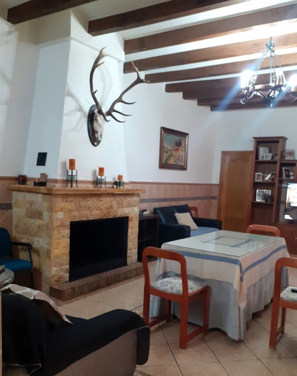 Townhouse in Sax (Ref: 3028 MTP3900)