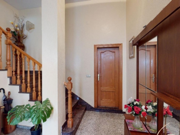 Townhouse in Sax (Ref: 3028 MTP3900)