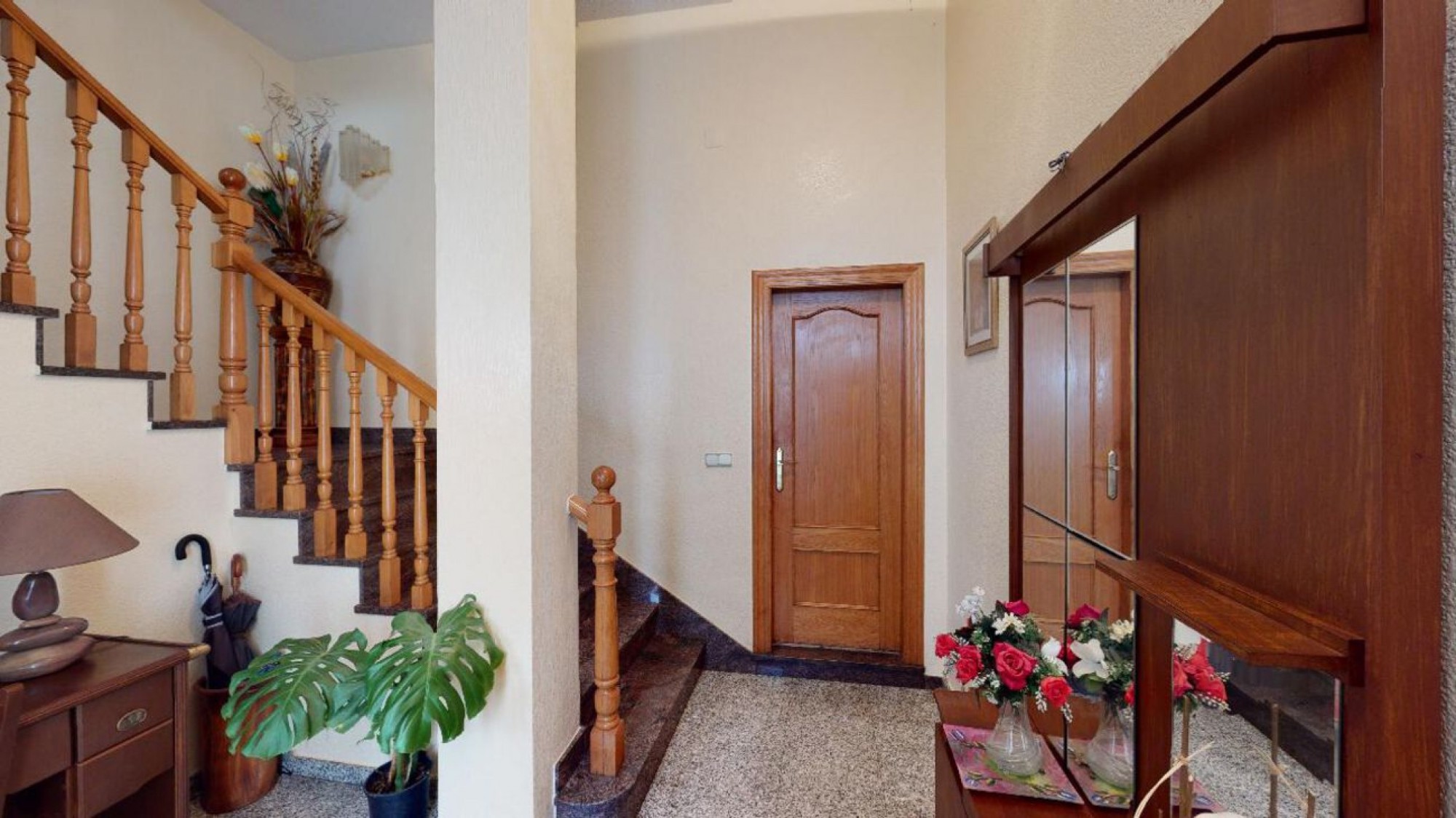 Townhouse in Sax (Ref: 3028 MTP3900)