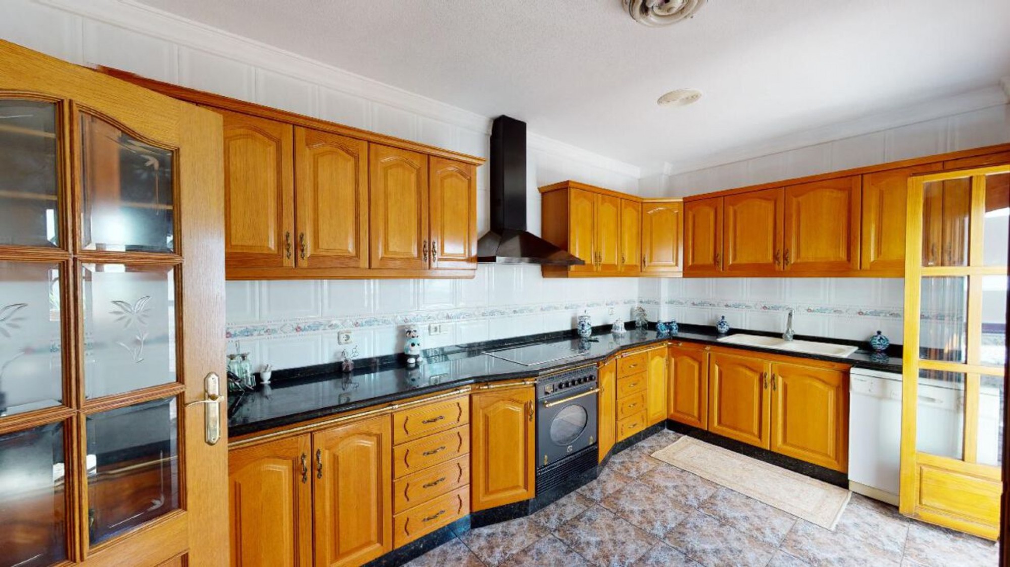 Townhouse in Sax (Ref: 3028 MTP3900)