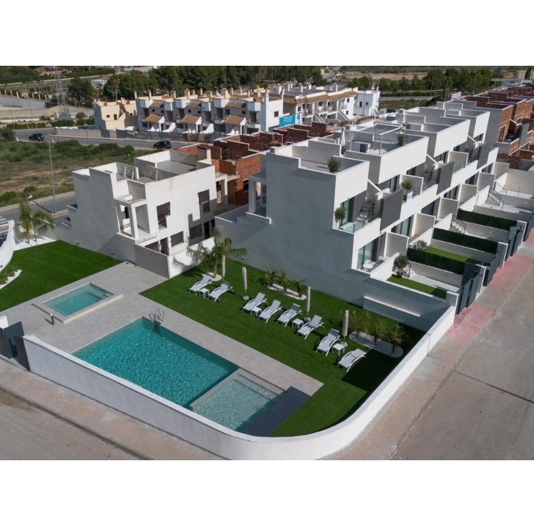 Townhouse in Cox (Ref: AM-VEGASOL)