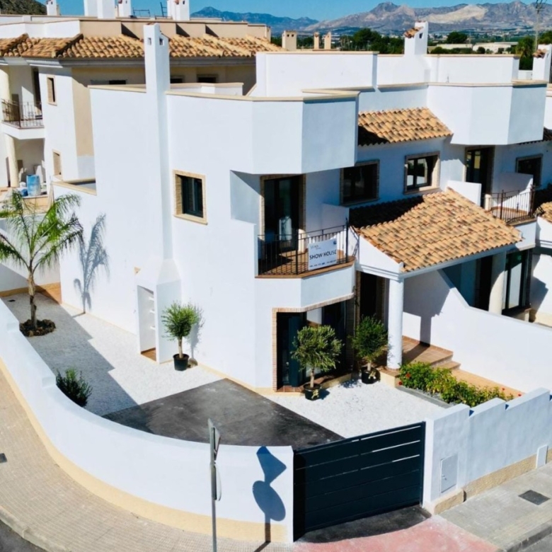 Villa in Cox (Ref: AM-VEGASOL2)