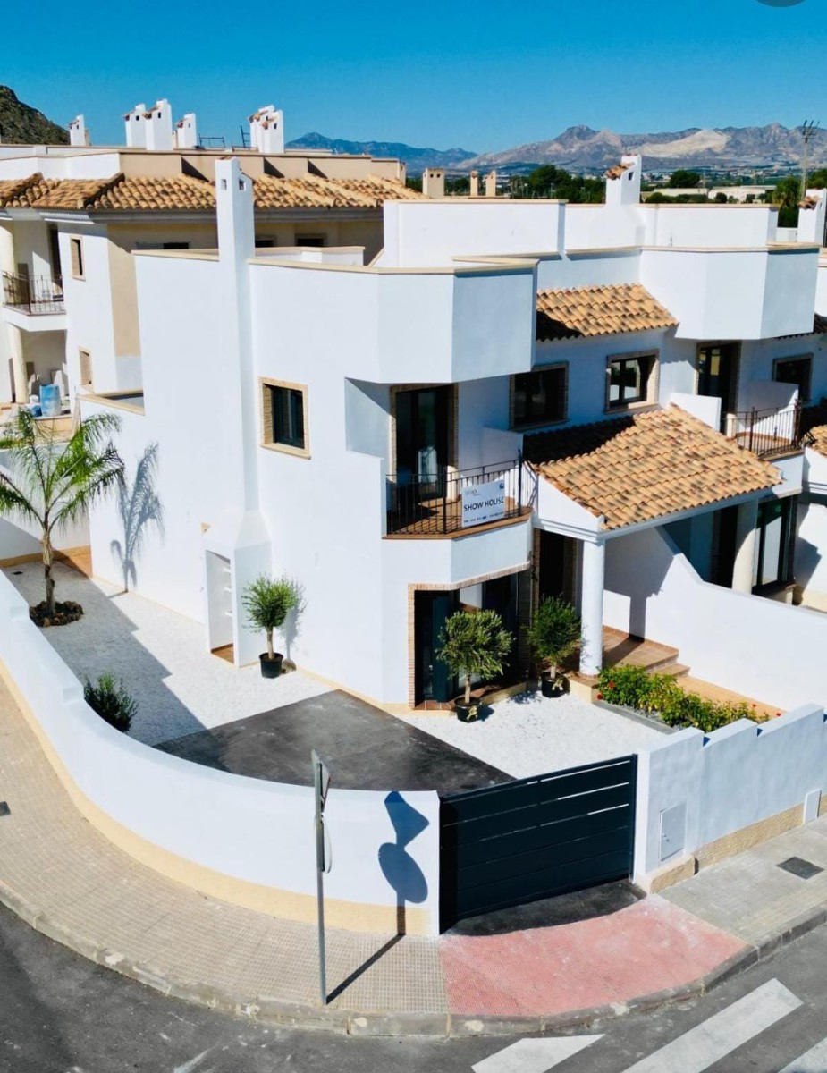 Villa in Cox (Ref: AM-VEGASOL2)