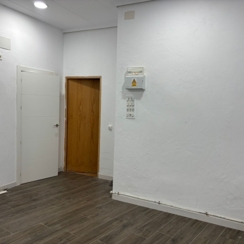 Commercial Property in Sax (Ref: 23201)