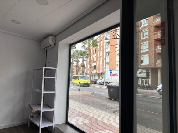 Commercial Property in Sax (Ref: 23201)