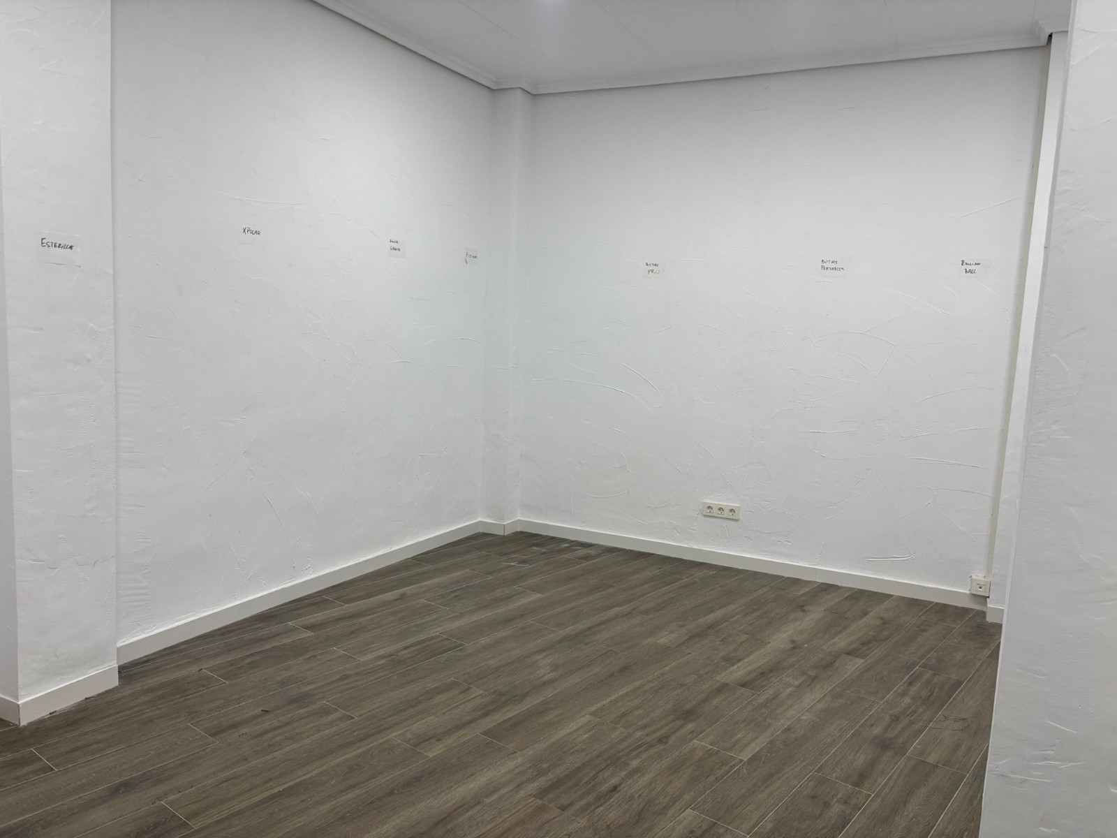 Commercial Property in Sax (Ref: 23201)