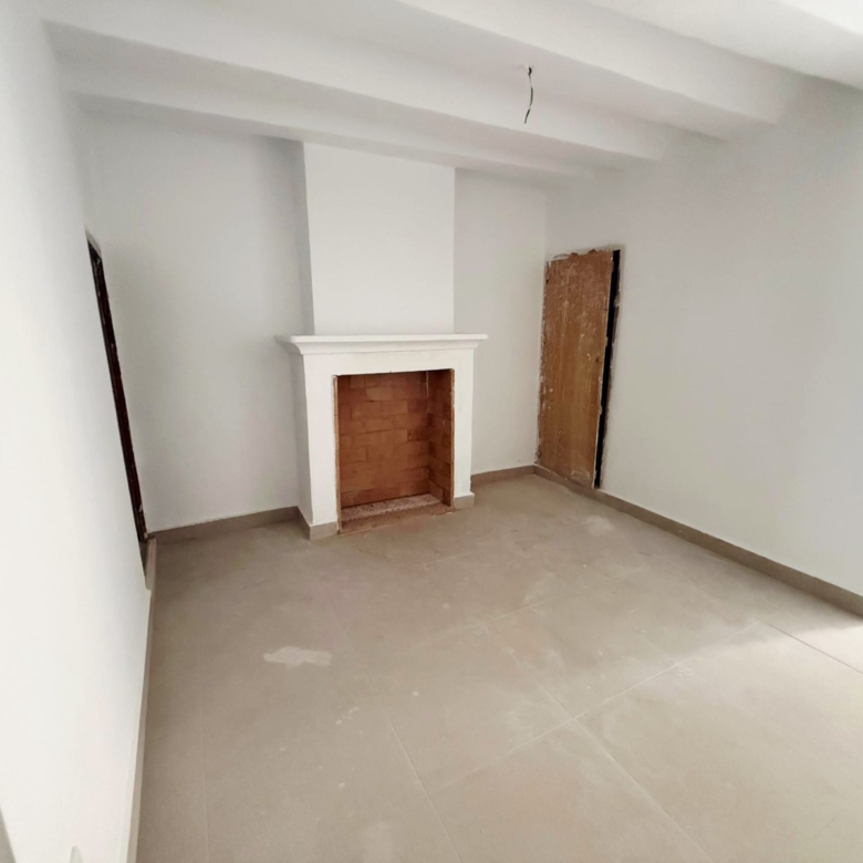 Townhouse in Pinoso (Ref: AM-PNRELOJ)