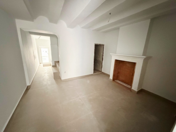 Townhouse in Pinoso (Ref: AM-PNRELOJ)