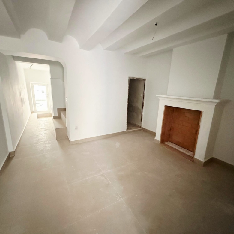 Townhouse in Pinoso (Ref: AM-PNRELOJ)
