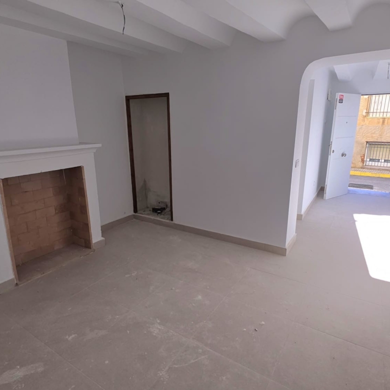 Townhouse in Pinoso (Ref: AM-PNRELOJ)