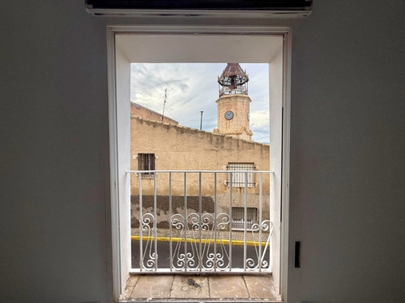 Townhouse in Pinoso (Ref: AM-PNRELOJ)
