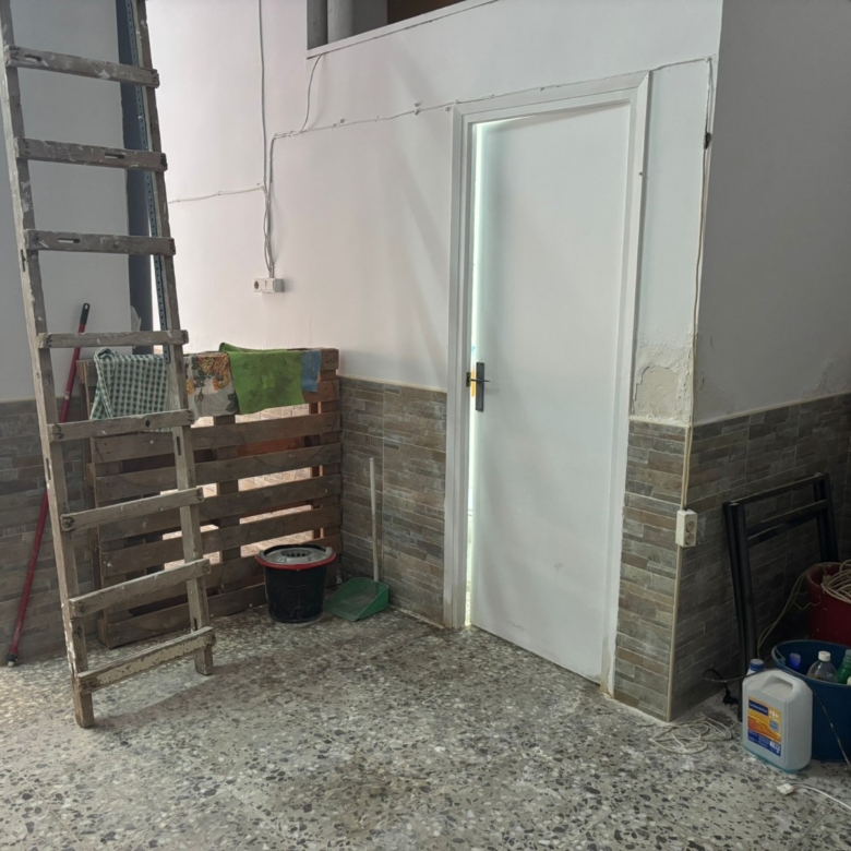 Garage in Sax (Ref: 23202)
