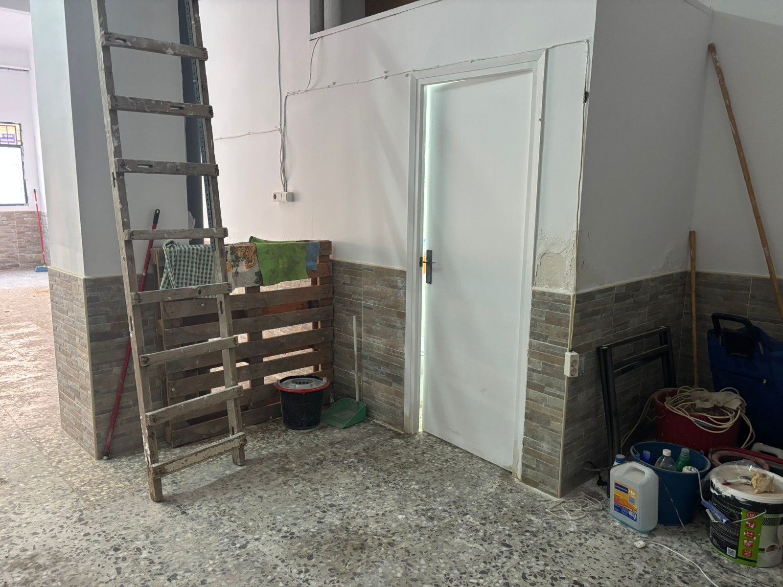 Garage in Sax (Ref: 23202)