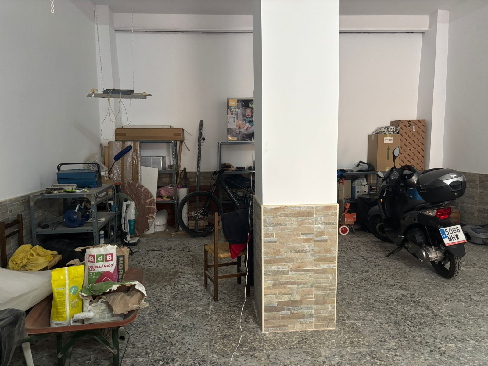 Garage in Sax (Ref: 23202)