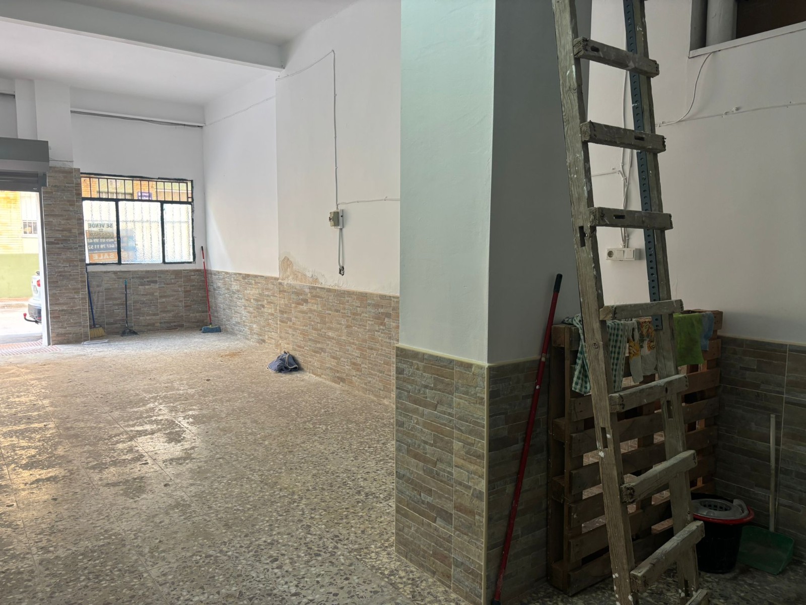 Garage in Sax (Ref: 23202)