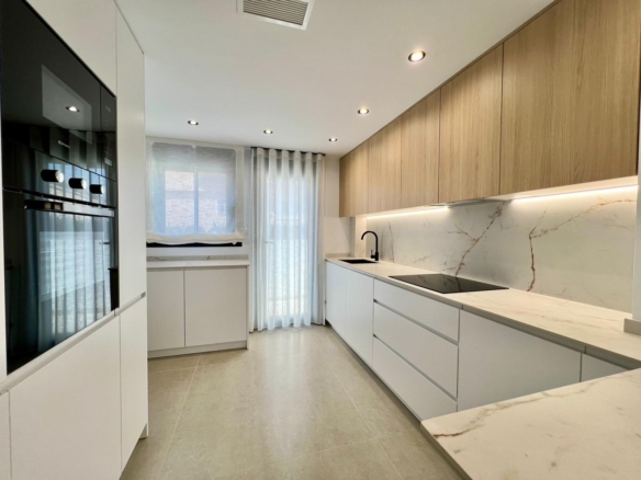 Townhouse in Benferri (Ref: AM-BENFERRI)