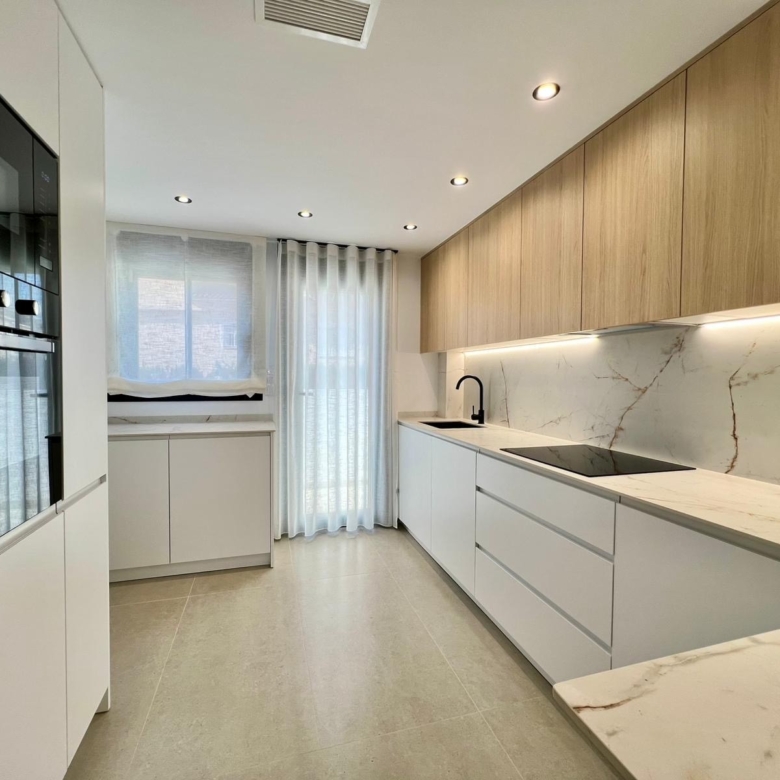 Townhouse in Benferri (Ref: AM-BENFERRI)