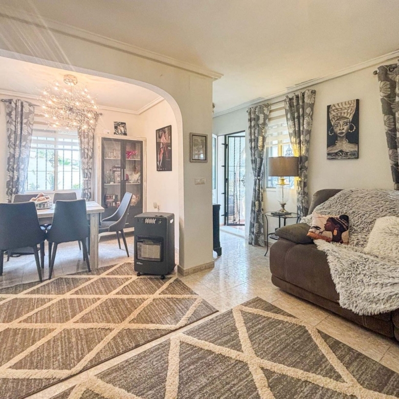 Villa in Monforte del Cid (Ref: 3016 2494)