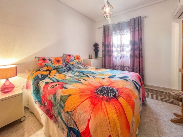 Villa in Monforte del Cid (Ref: 3016 2494)