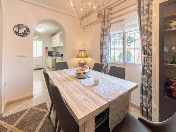 Villa in Monforte del Cid (Ref: 3016 2494)