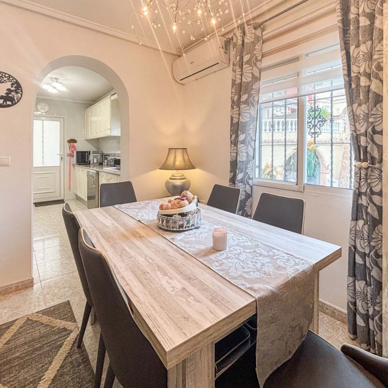 Villa in Monforte del Cid (Ref: 3016 2494)