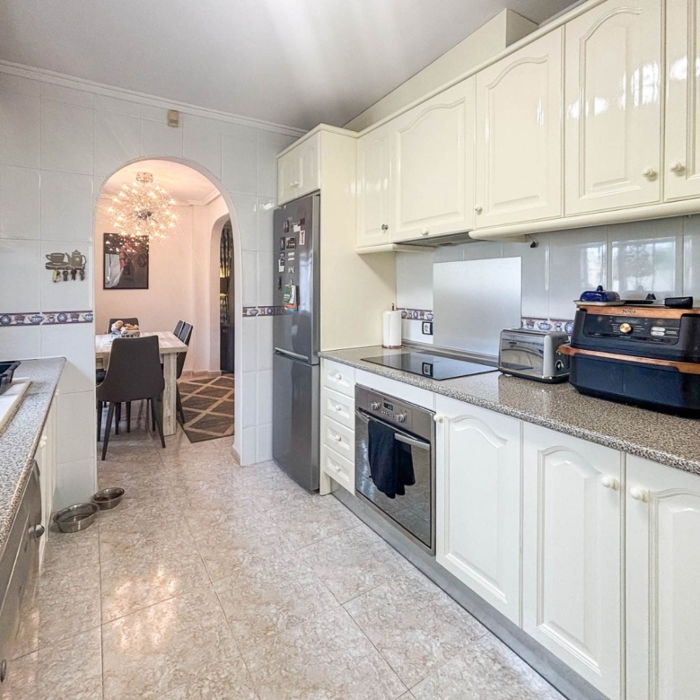 Villa in Monforte del Cid (Ref: 3016 2494)