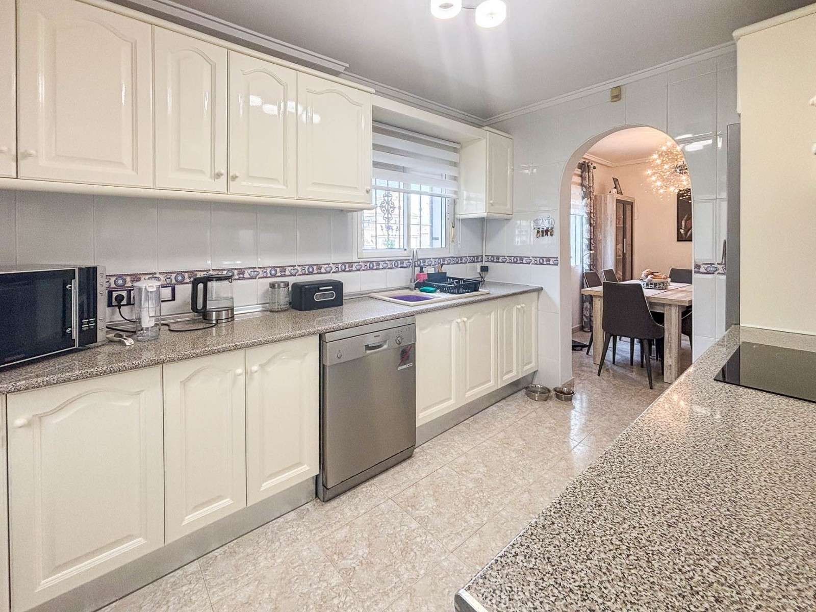Villa in Monforte del Cid (Ref: 3016 2494)