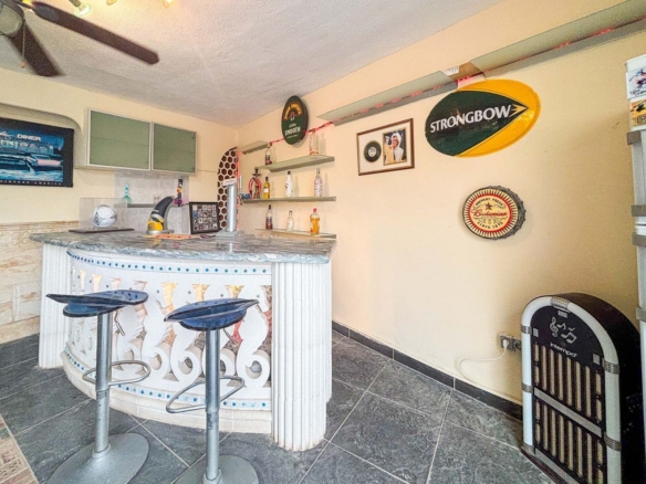 Villa in Monforte del Cid (Ref: 3016 2494)