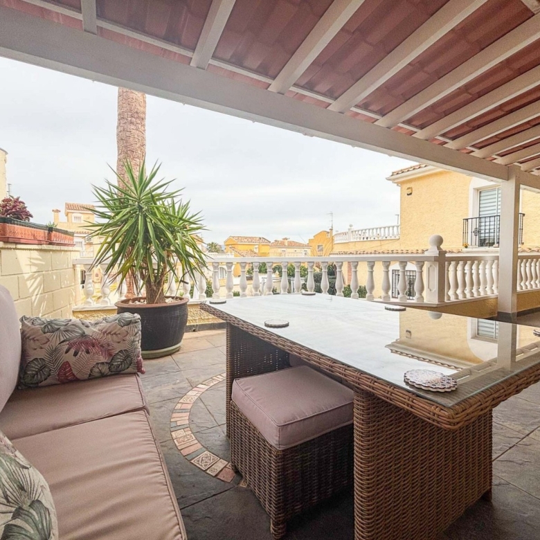 Villa in Monforte del Cid (Ref: 3016 2494)