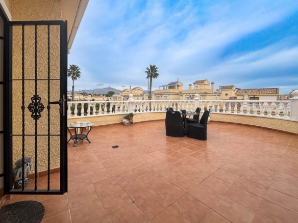 Villa in Monforte del Cid (Ref: 3016 2494)
