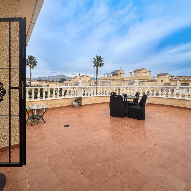Villa in Monforte del Cid (Ref: 3016 2494)