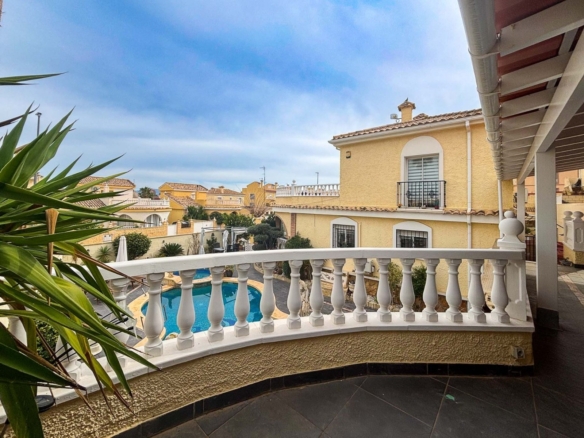 Villa in Monforte del Cid (Ref: 3016 2494)
