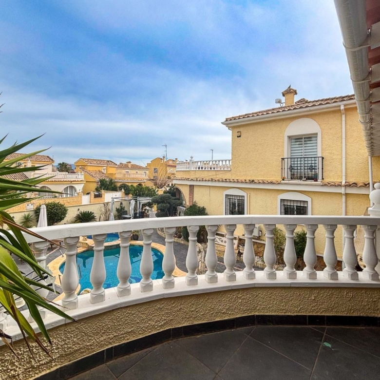 Villa in Monforte del Cid (Ref: 3016 2494)