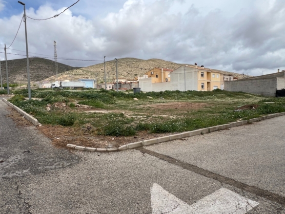 Plot in Hondón de los Frailes (Ref: AM-URBANPLOT)