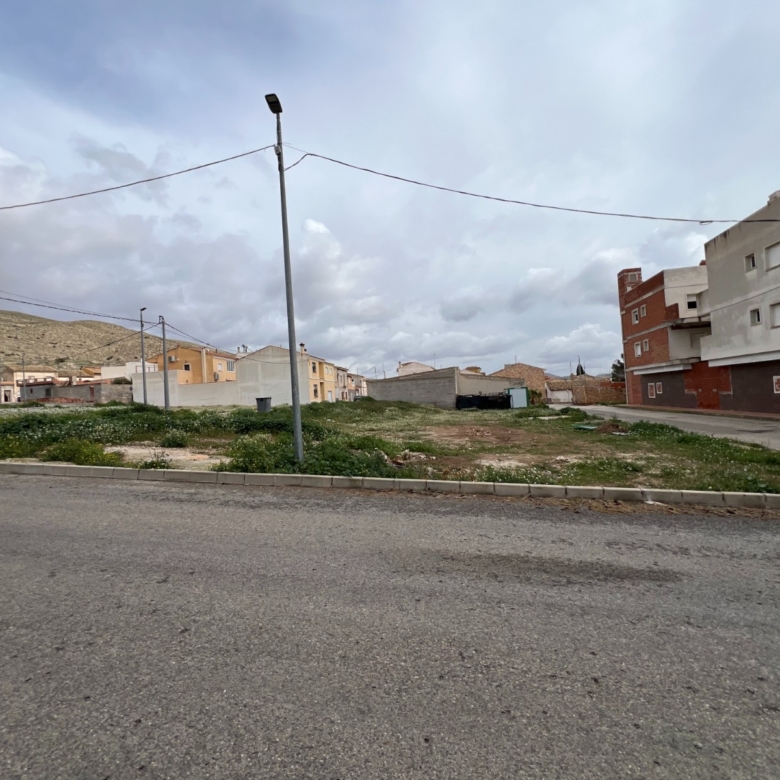 Plot in Hondón de los Frailes (Ref: AM-URBANPLOT)