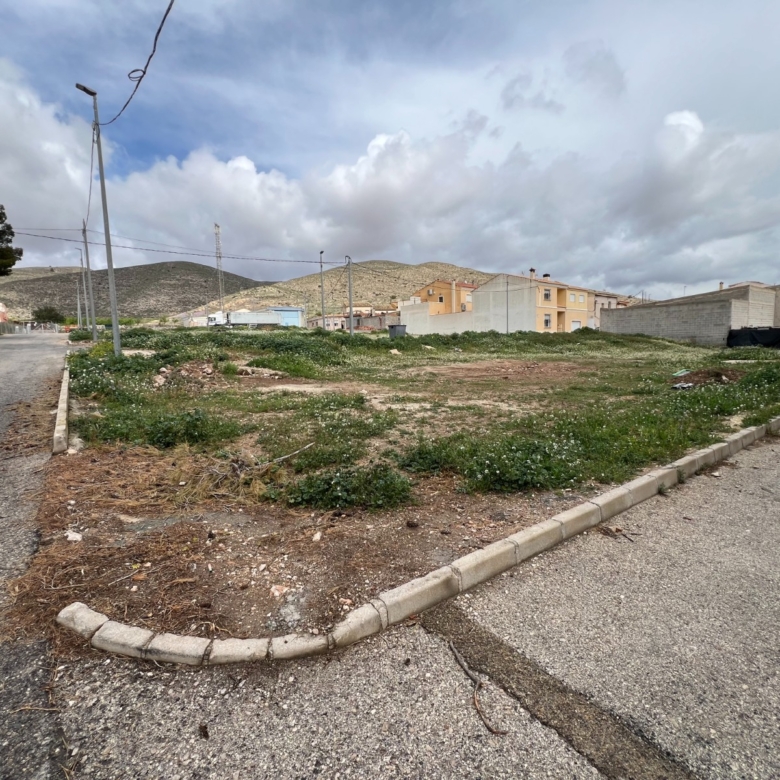 Plot in Hondón de los Frailes (Ref: AM-URBANPLOT)