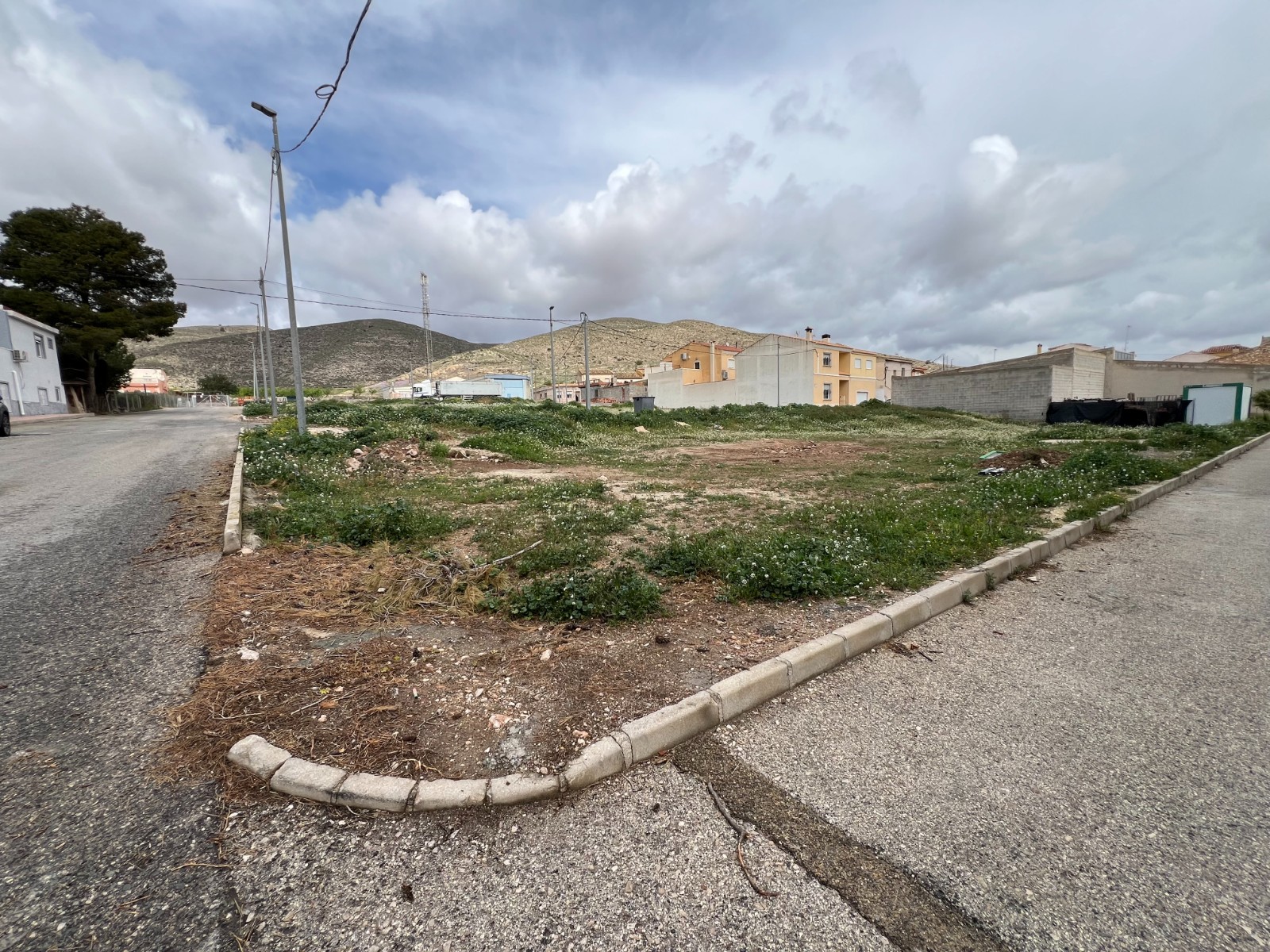 Plot in Hondón de los Frailes (Ref: AM-URBANPLOT)