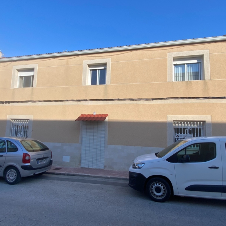 Townhouse in Sax (Ref: 23023)