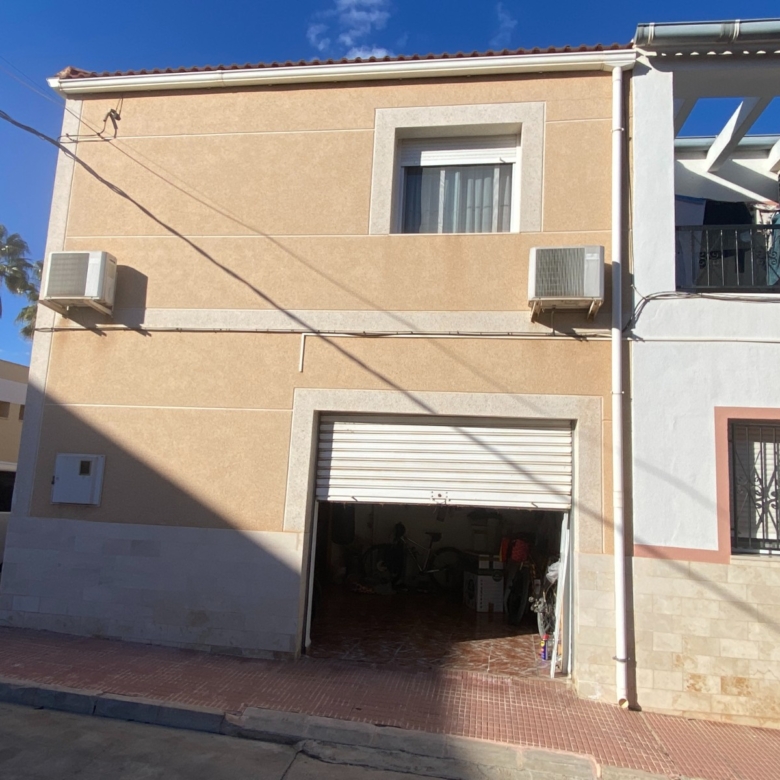 Townhouse in Sax (Ref: 23023)