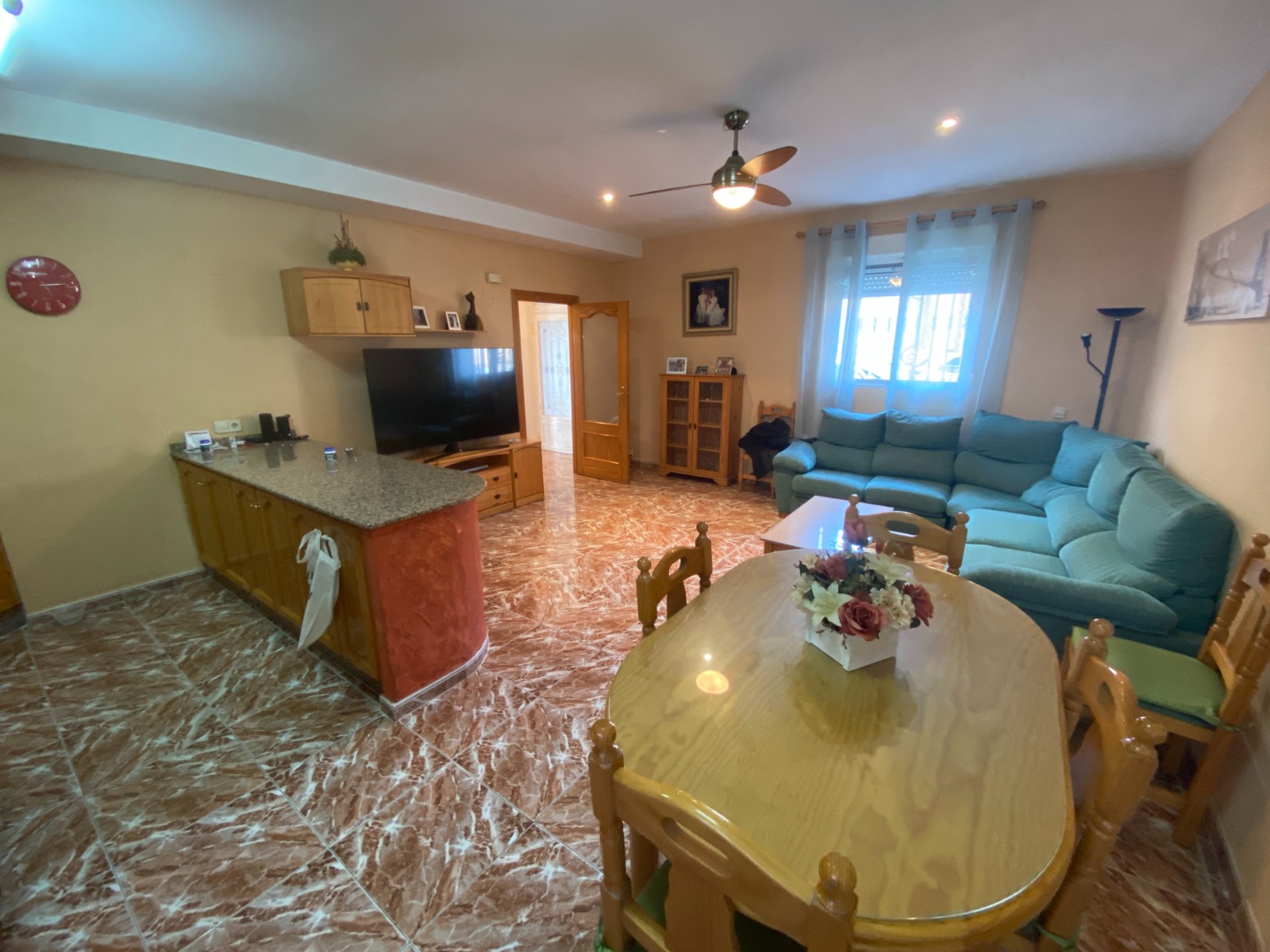 Townhouse in Sax (Ref: 23023)