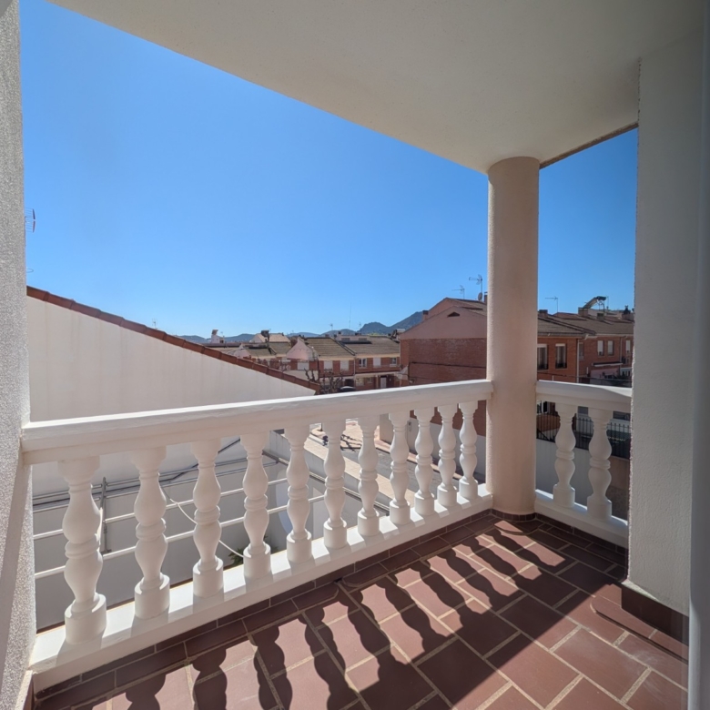 Townhouse in Sax (Ref: 23203)