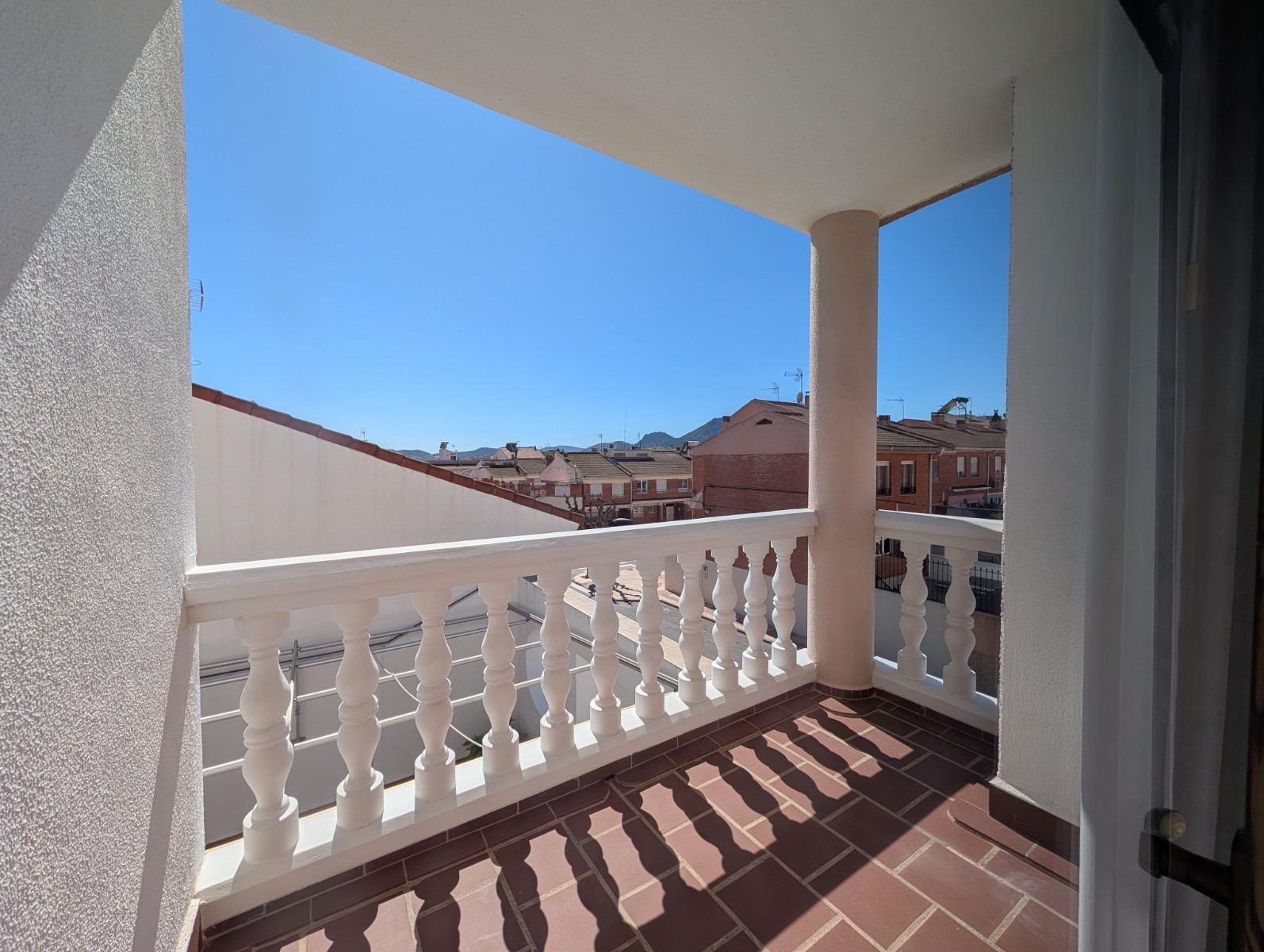 Townhouse in Sax (Ref: 23203)